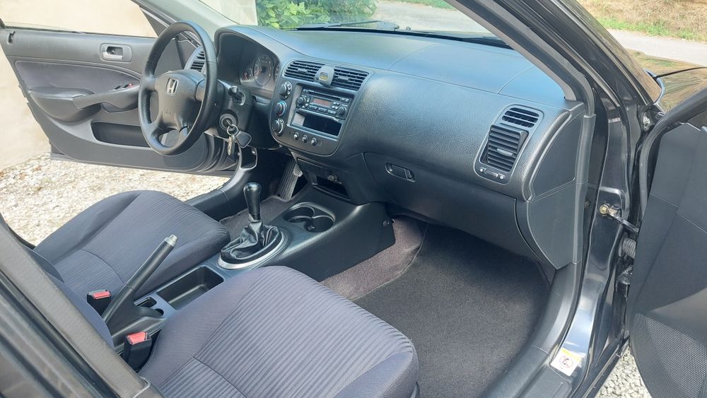 Honda civic ES4 1.4i sedan