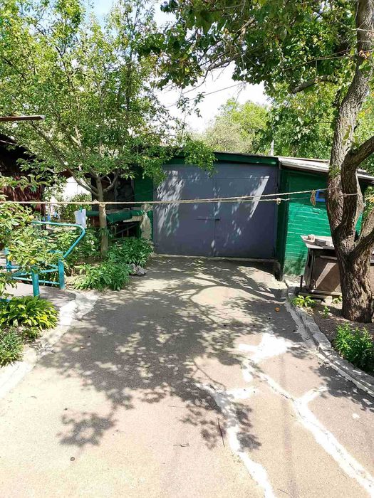 Продаж частини будинку з окремим двором !!!