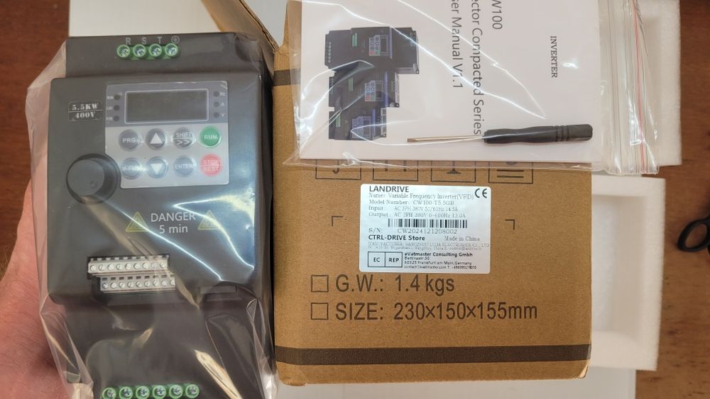 Із 380 на 380 В. 5,5 кВт Частотний перетворювач 5,5 кВт Landrive CW 10