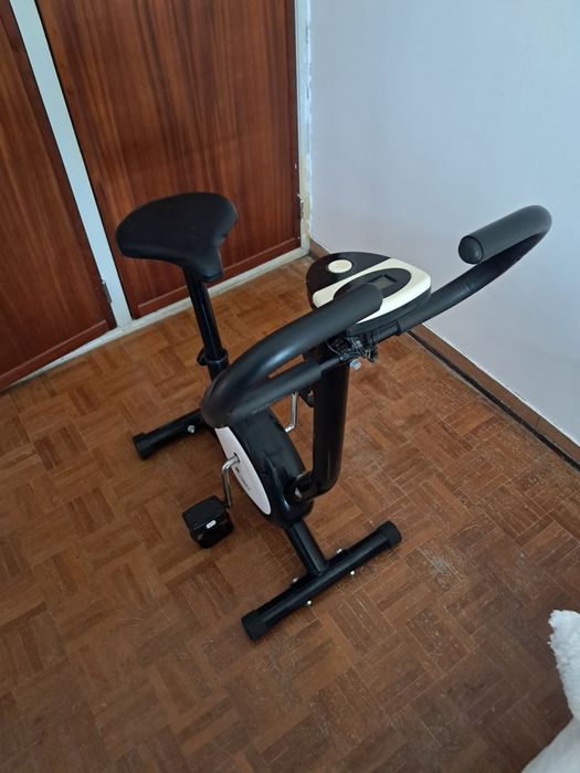 Stationary Bicycle447014717065809920
