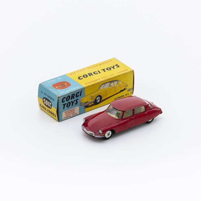 Brinquedos - Corgi toys nº 210 S Citroen DS 19