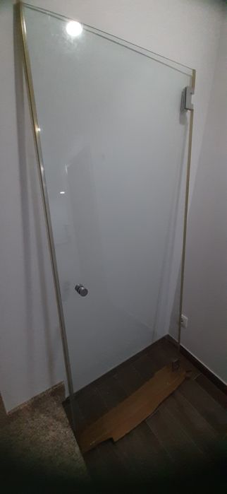 Porta de vidro para base de chuveiro
