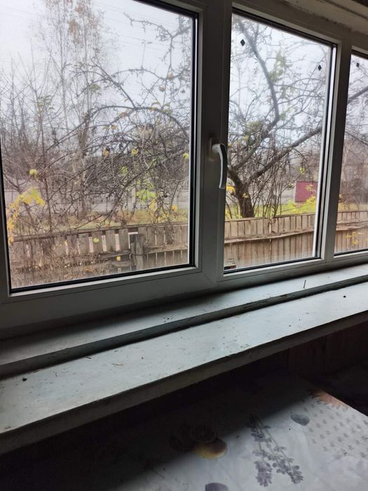 Будинок у м. Овруч, смт.Кварцитне — газ, вода, грубки, гарна ділянка