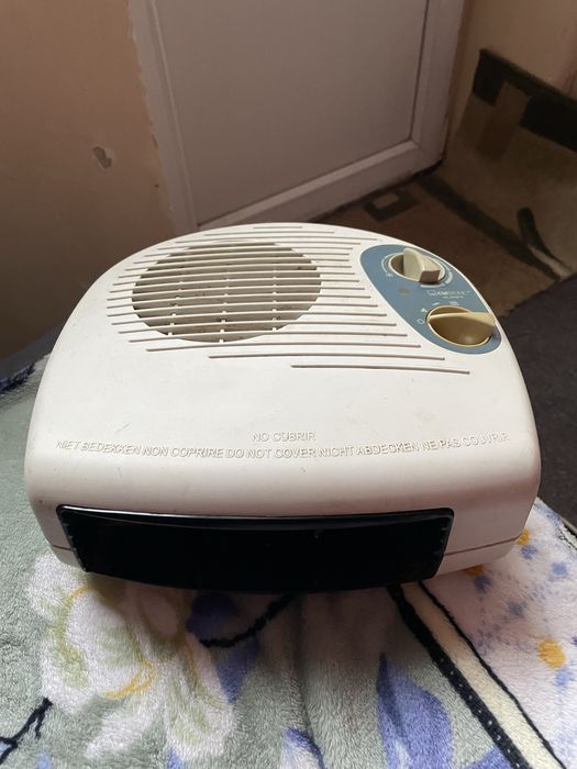 Тепловентилятор Clatronic модели HL 2359 N.