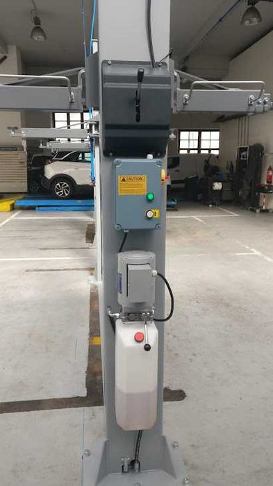 Elevador 2 Colunas CETRUS EAE 3500kg descida manual 230/400V ( NOVO)