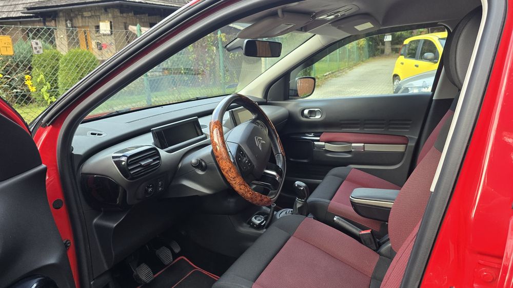 Citroen C4 Cactus z bardzo małym przebiegiem