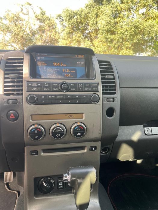 Nissan Navara D40 - 2009
