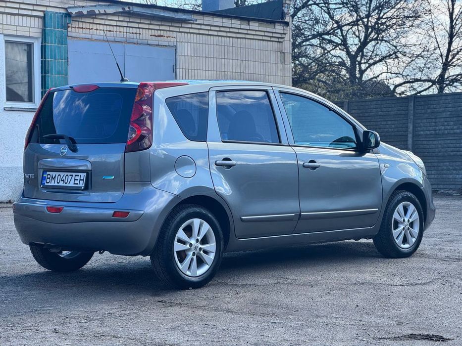 Nissan Note 2010рік 1.4 бензин