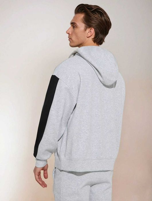 Стильне худі на хлопця Sinsay