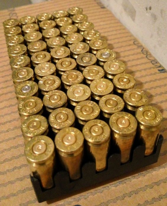 200 szt. Łusek 9 mm różne marki Łuska S&B, Geco, Grom, Fiocchi itp.