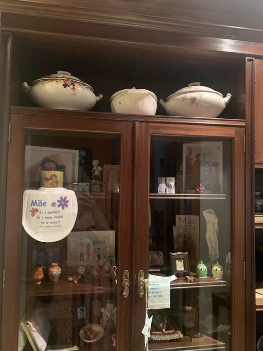 Móvel de sala ou escritório, em mogno