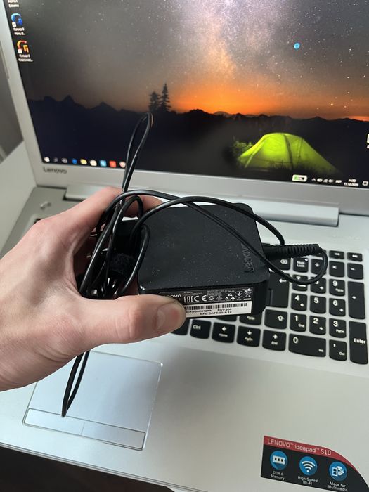 Laptop Lenovo ideapad 510-15ikb - i7/Geforce 940MX/8gb ram/1 tb hdd