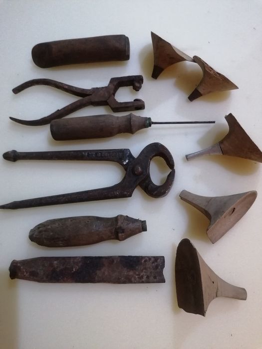 Lotes de Ferramentas muito ANTIGAS de SAPATEIRO preço por todas/lote