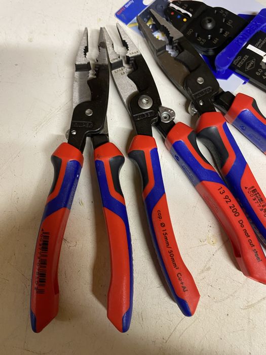 Knipex szczypce uniwersalne elektryczne
