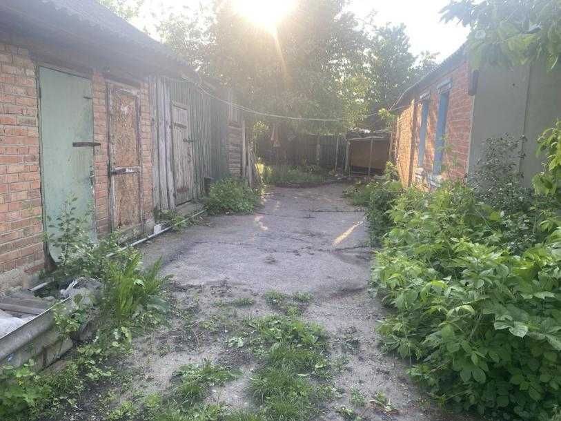 Продам капітальний житловий будинок, 10 хвилин від метро Індустріальна