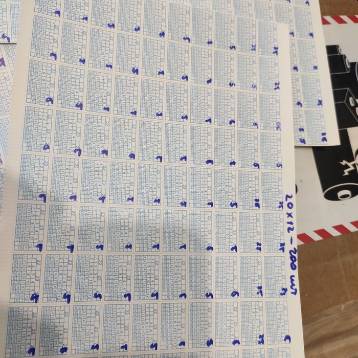 Гарантийная наклейка пломба круглая 12мм 120шт 20х12мм 200шт д5мм 200ш