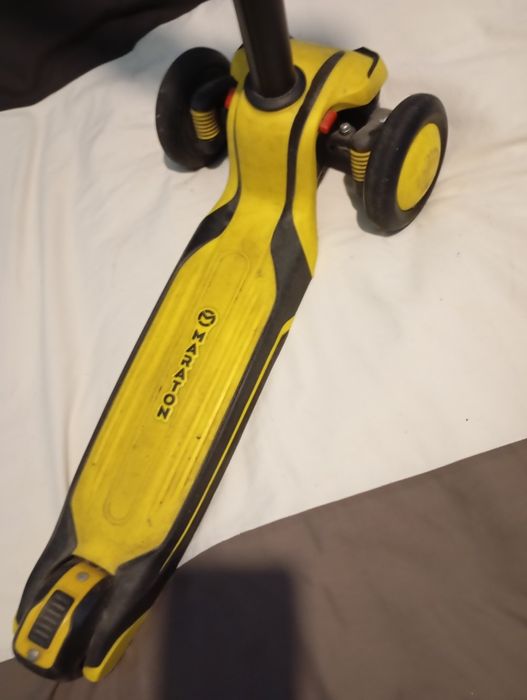 Дитячий самокат Maraton