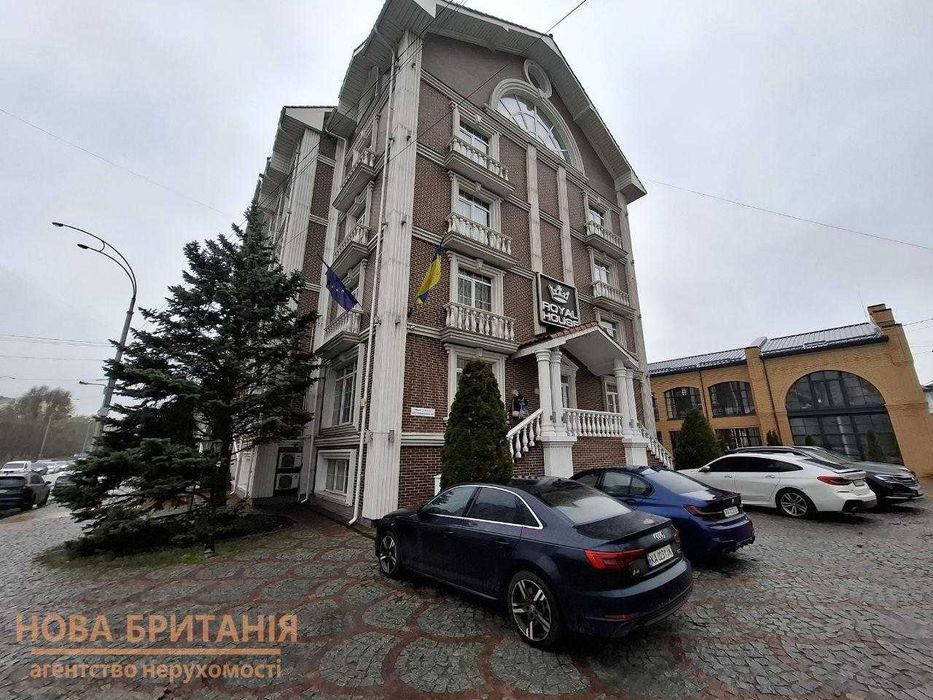 Продаж ДВОХ РАЗОМ приміщень 227м2 + 446м2 з ремонтом. вулиця Гуляницького 44/1, МОЖНА ОКРЕМО