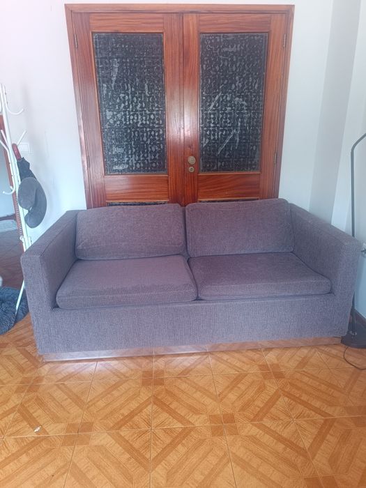 Sofá-Cama Cinza Texturizado (Colchão Espuma Inteiro) - Impecável!