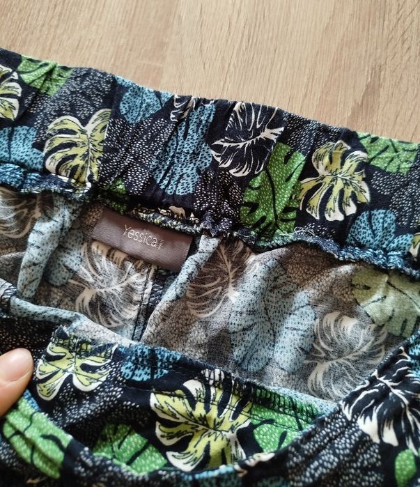 Lekkie letnie spodenki rozmiar 42