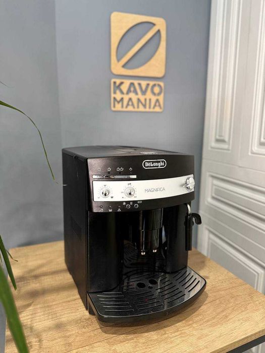 Кофемашина Delonghi Magnifica