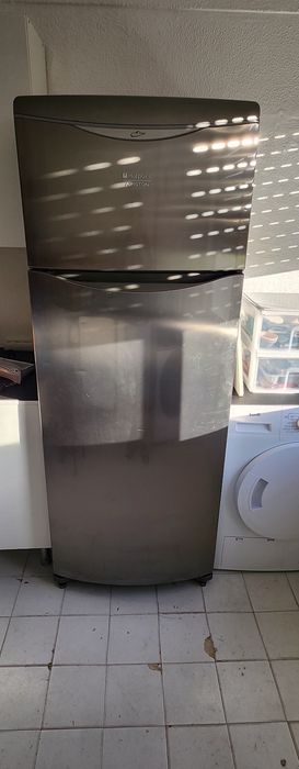 Frigorífica marca HOTPOINT ARISTON