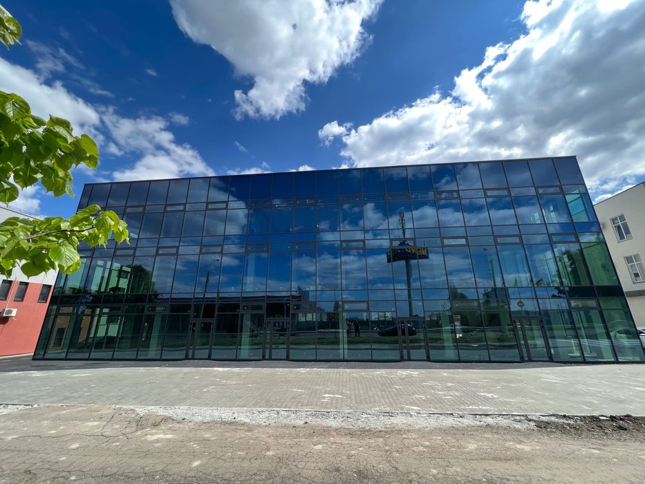Оренда приміщень в бізнес-центрі “Рівненський» навпроти ЕПІЦЕНТРУ