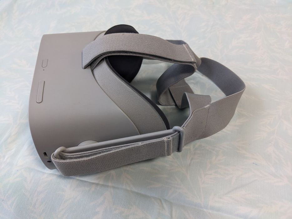 VR-гарнитура Oculus Go 64 Гб