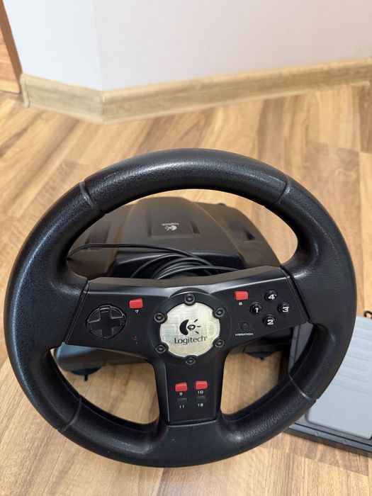 Kierownica Logitech Formula VIBRATION FEEDBACK WHEEL usb