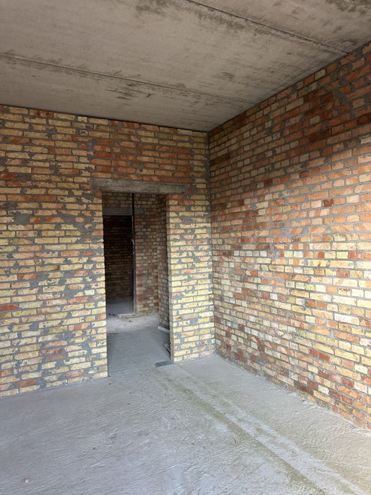 Пропонуємо до продажу  Побудований Будинок в Соснівці зі Своєю Терасою