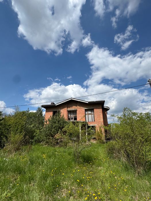 Продаж будинку у с.Зубра