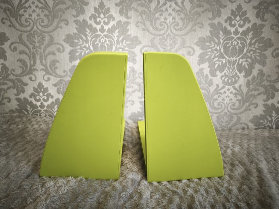 2 półki IKEA MAMMUT – 37 zł za komplet
