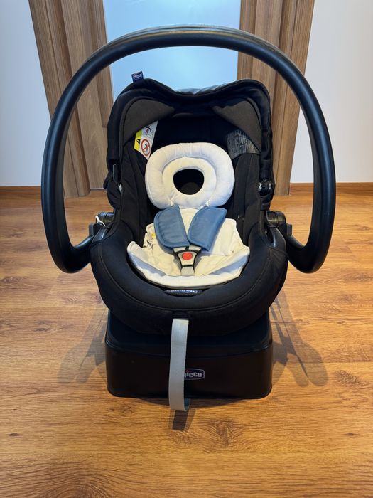 Fotelik z bazą samochodowy Auto-fix Chicco fast night