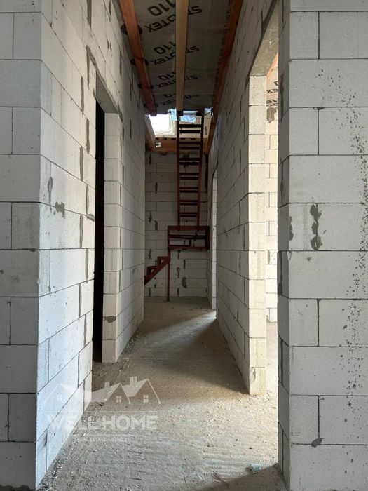Продаж дуплексу, Олега Ольжича, Бровари