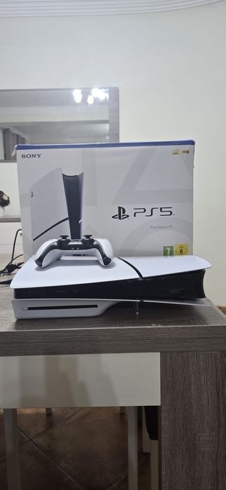 PlayStation 5 na Caixa