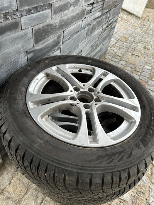 3 jantes mercedes com pneus