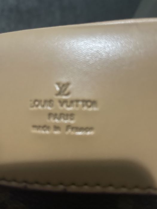 Mala LOUIS VUITTON cmo nova. Usada pouquissimas vezes. Otino estado