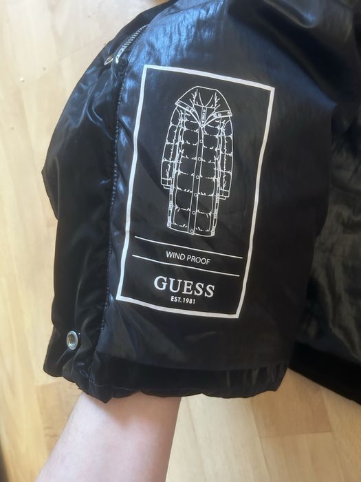 Kurtka damska Guess Regina wiatroszczelna przeciwdeszczowa ciepla