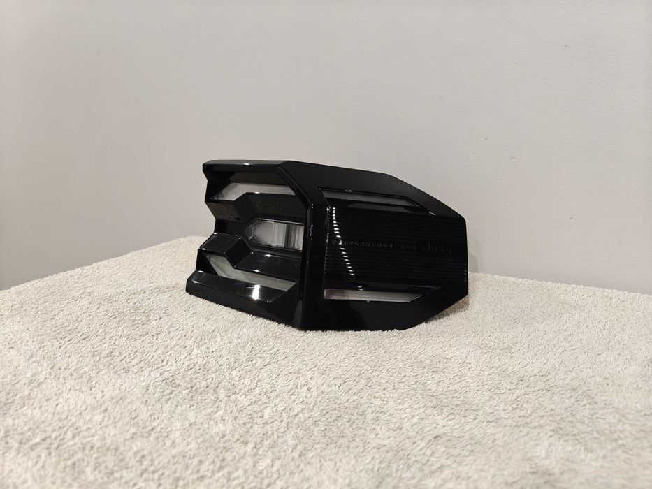 Lampa Prawy Tył LED Jeep Compass Elektryk EUROPA NOWA