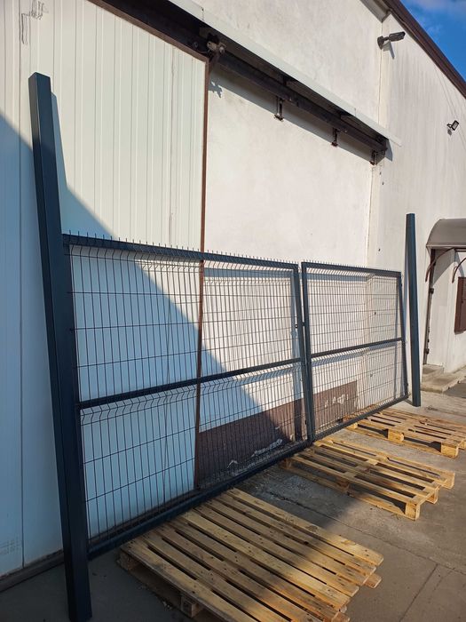 Brama wjazdowa rozwierna