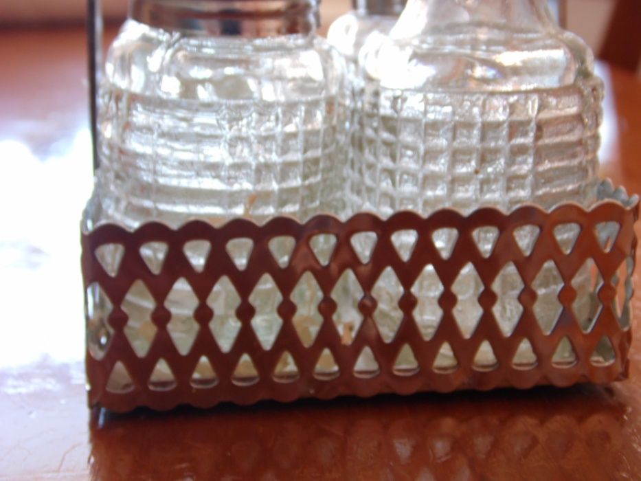 Salt and pepper set441540539392337921