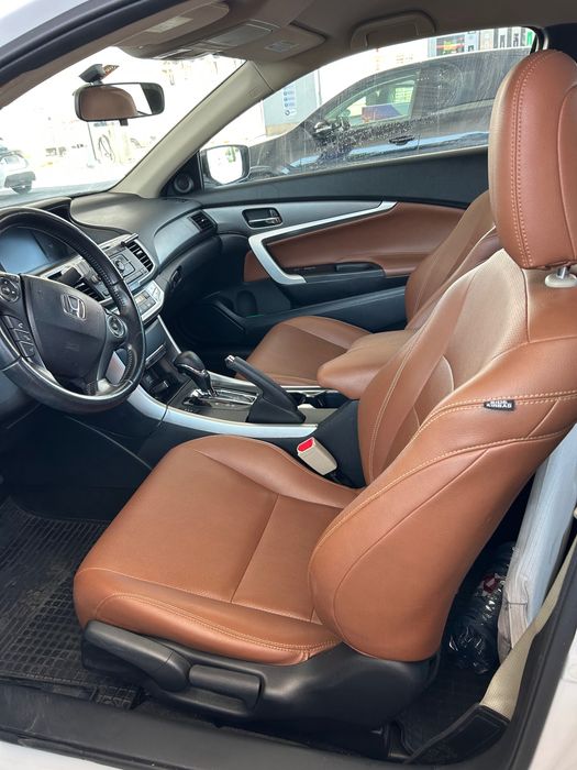 Крута та дуже емоційна Honda Accord Coupe LX-S.