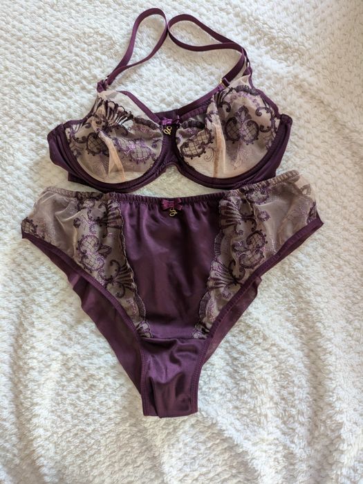 Komplet bielizny. Silvia Samanta. 70D, majtki M.