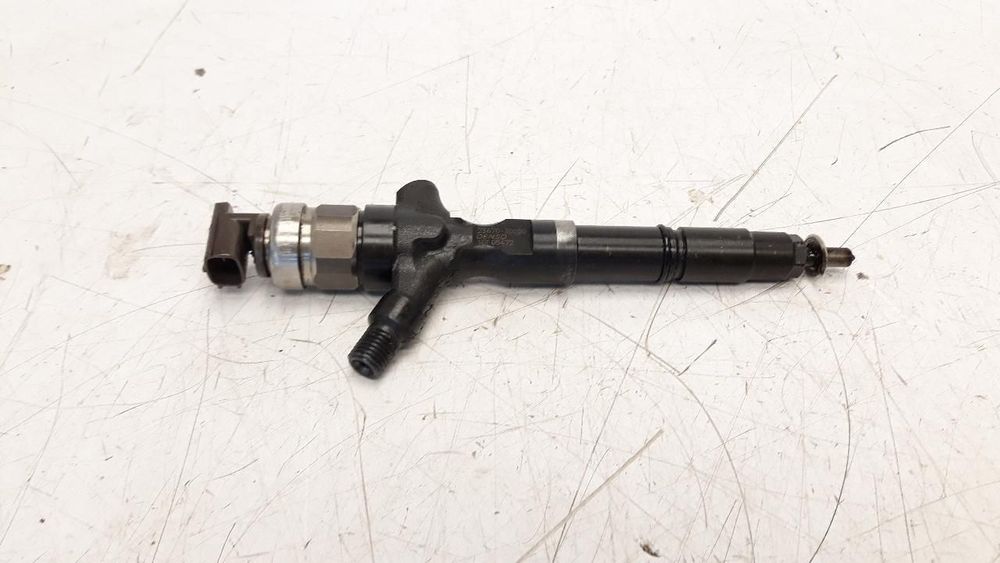 INJETOR TOYOTA LAND CRUISER J12 REF. 2367030080