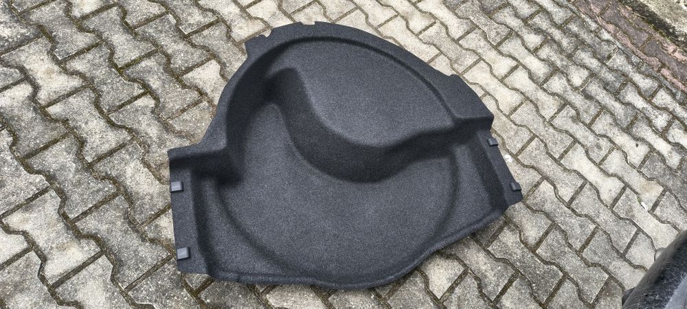 Sprzedam wytłoczenie bagaznika Mazda cx5