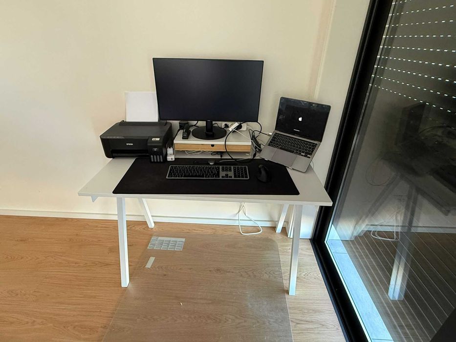Secretária IKEA TROTTEN branca 120x70 cm