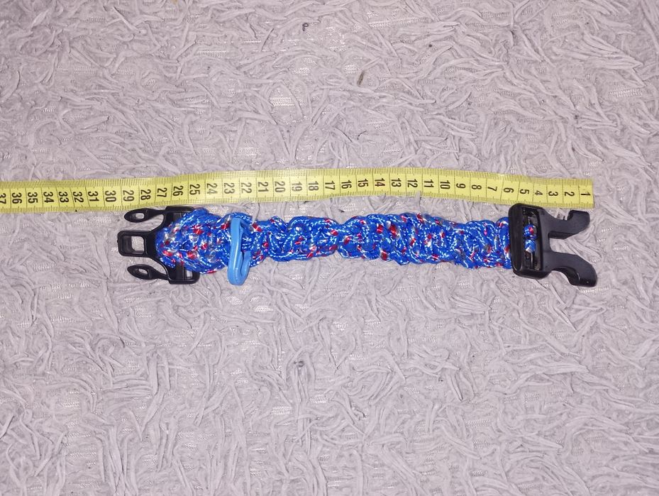 Ошийник для собак з паракорду 29 см відбиваєтся в ночі, спаї показано