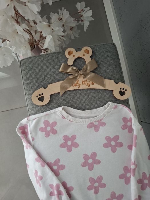 Bluza dla dziewczynki w kwiatki r.116