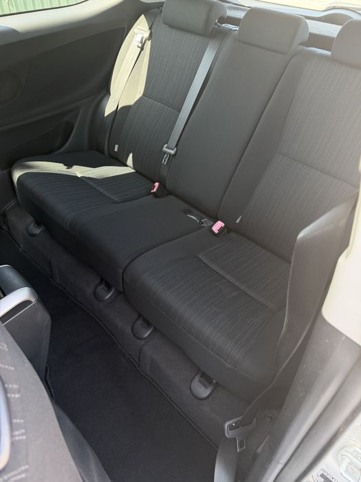 Toyota Auris 1.4 D4D Nacional um dono revisoes todas na marca