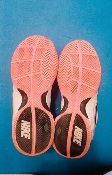 Жіночі/підліткові кросівки Nike city court 7.